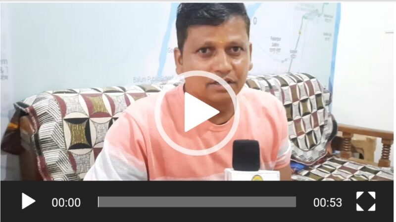 लालपुर-ध्रुवपुर के पार्षद नेत्र मोहन असवाल ने बिना पहचान पत्र दिखाए इलेक्ट्रॉनिक मीटर लगाए जाने का किया विरोध