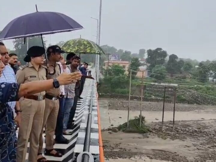 विधानसभा अध्यक्ष ने कोटद्वार में भारी वर्षा से उत्पन्न परिस्थितियों का सभी विभागों संघ लिया जायज़ा