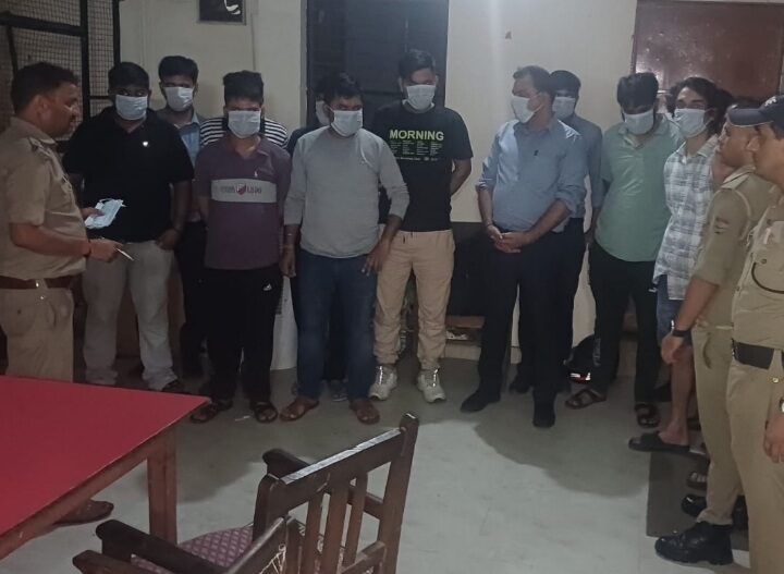 सार्वजनिक स्थलों पर हुड़दंग मचाने वाले 8 व्यक्तियों के हुए चालान