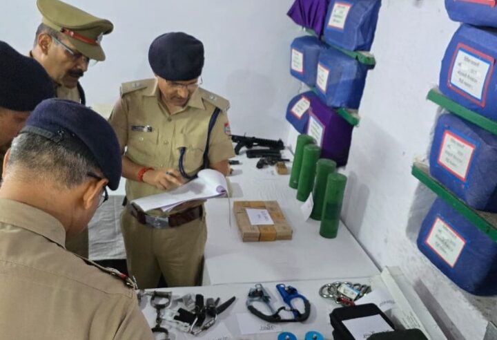 अपर पुलिस अधीक्षक ने किया कोतवाली लैंसडाउन का अर्द्धवार्षिक निरीक्षण
