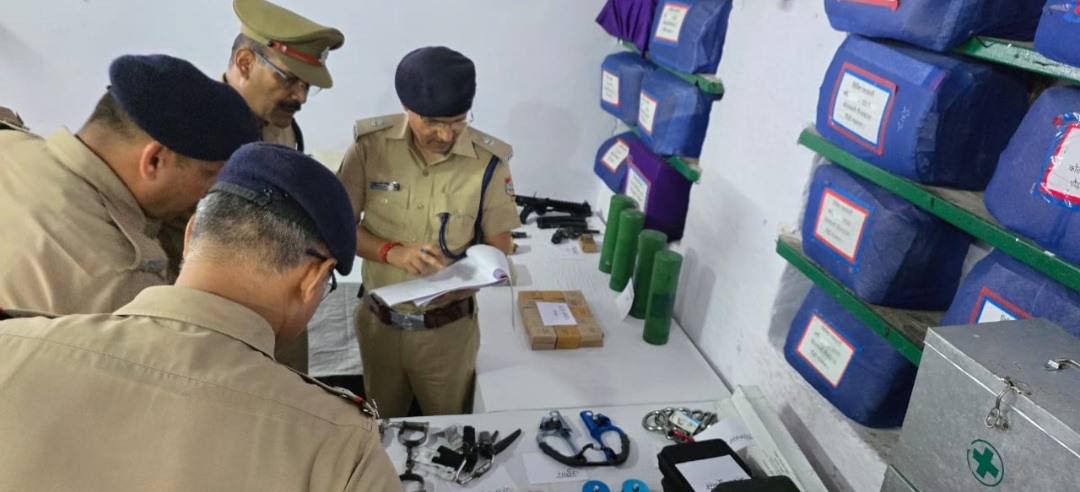 अपर पुलिस अधीक्षक ने किया कोतवाली लैंसडाउन का अर्द्धवार्षिक निरीक्षण