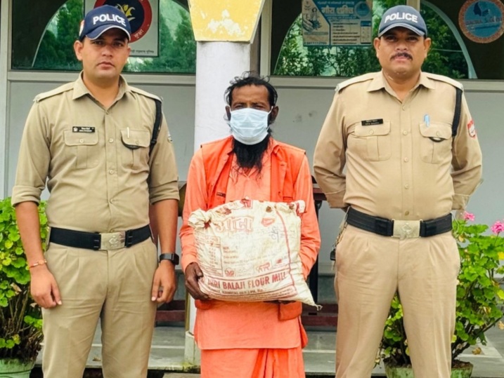 3.09 किलो ग्राम अवैध गांजा के साथ नशा तस्कर बाबा गिरफ्तार