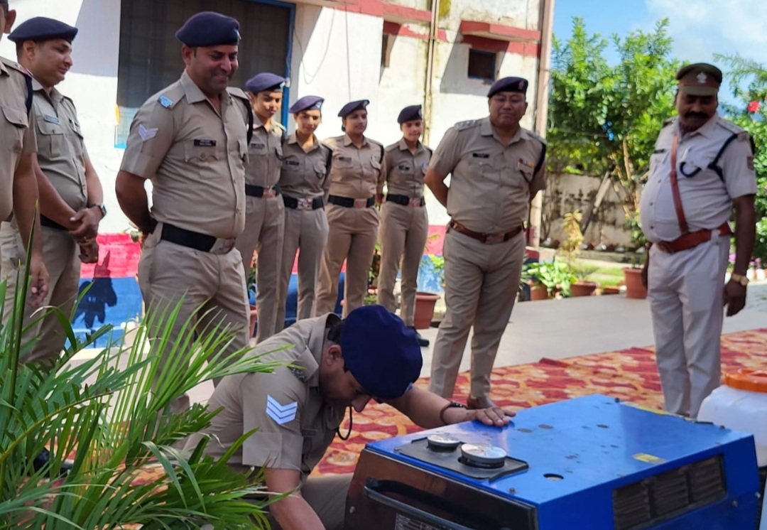 मुख्य अग्निशमन अधिकारी पौड़ी ने किया कोटद्वार फायर स्टेशन का अर्द्धवार्षिक निरीक्षण