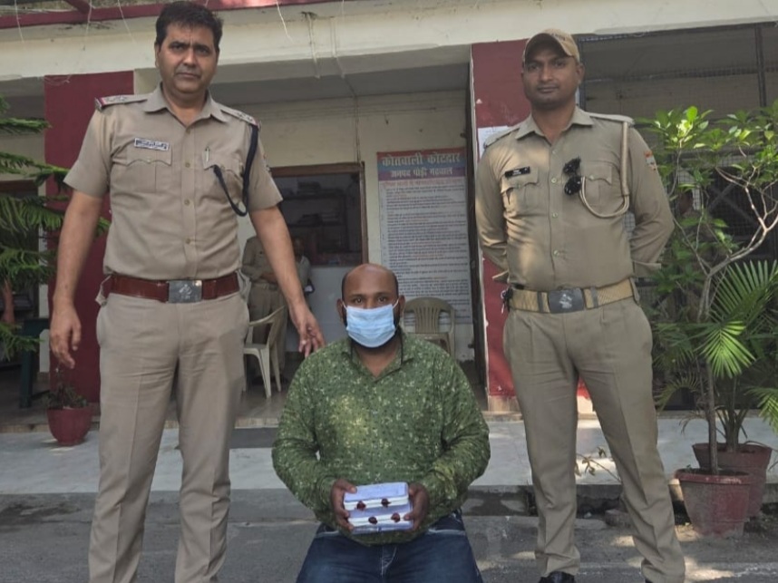 50 लाख कीमत की 172.8 ग्राम स्मैक के साथ नशा तस्कर गिरफ्तार