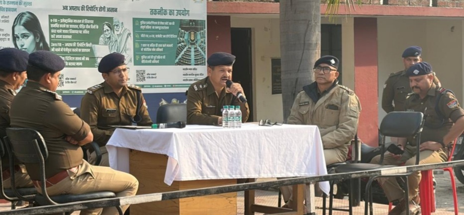 सिद्धबली मेले के कुशल संचालन के लिए क्षेत्राधिकारी सदर तुषार बोरा ने पुलिस बल को किया ब्रीफ