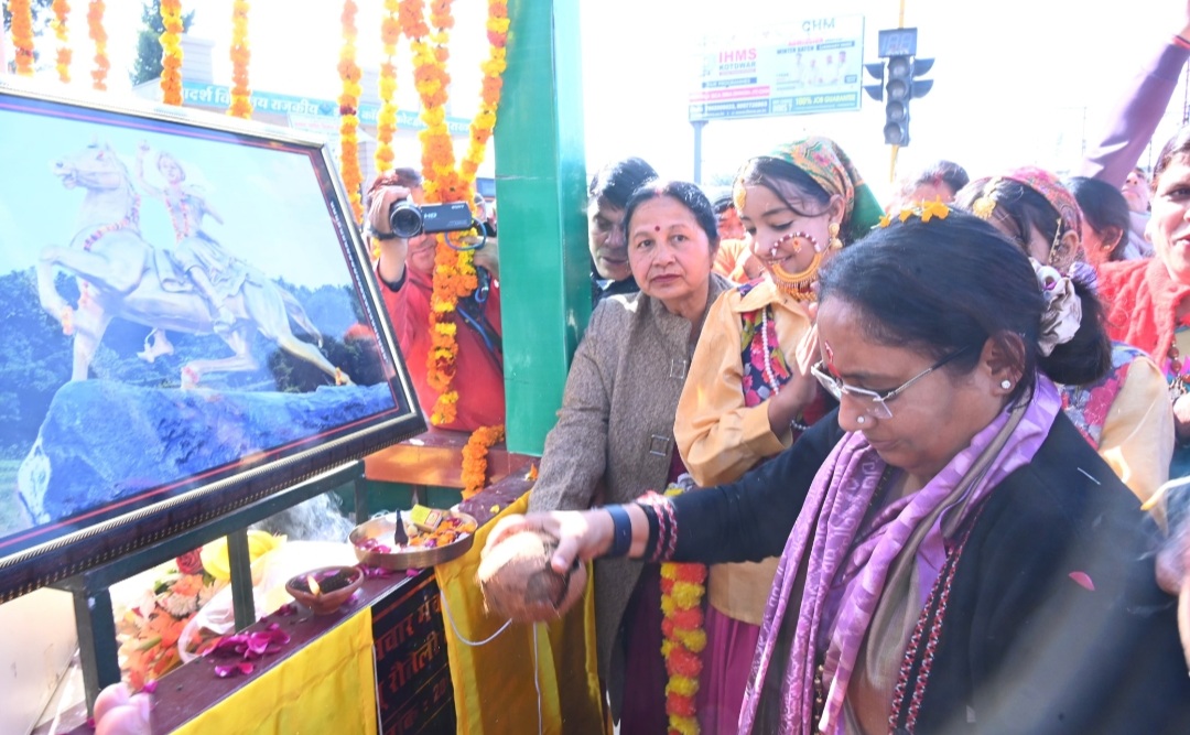 विधानसभा अध्यक्ष ऋतु खण्डूडी भूषण ने वीरांगना तीलू रौतेली की प्रतिमा का किया ऐतिहासिक लोकार्पण