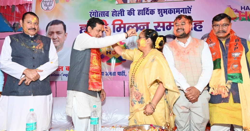 भाजपा कोटद्वार के भव्य होली मिलन समारोह में उमड़ा जनसैलाब
