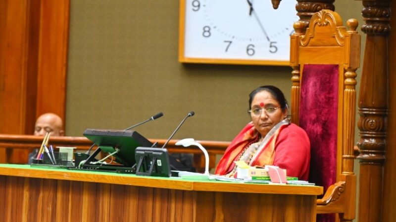 गैस सिलेंडर की कालाबाजारी ना हो – ऋतु खण्डूडी