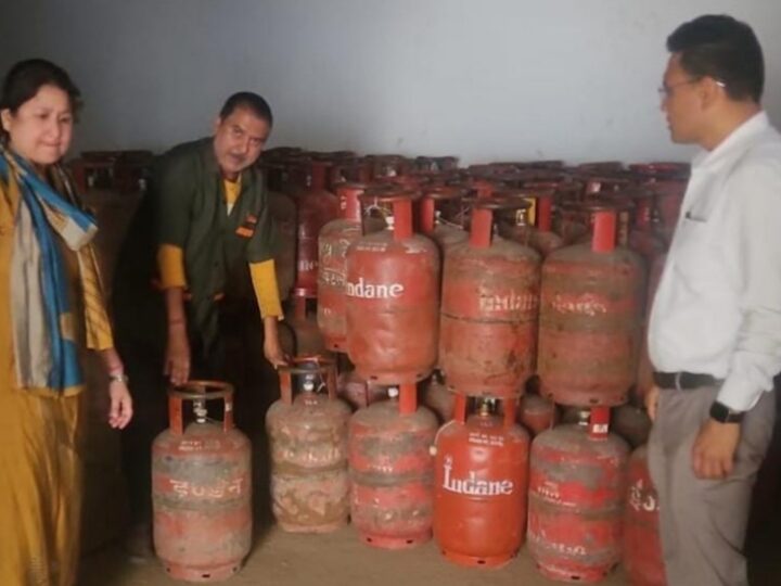 गैस आपूर्ति को लेकर अफवाहों पर न दें ध्यान, एजेंसियों में पर्याप्त मात्रा में है गैस – जिला पूर्ति अधिकारी