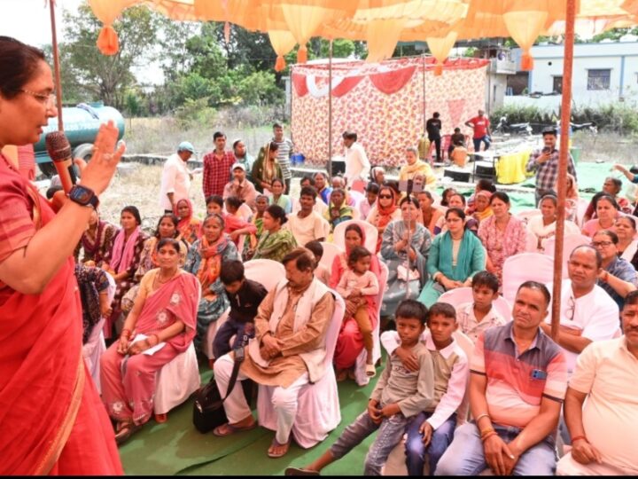 विधानसभा अध्यक्ष ने वार्ड नं० 32 शिवराजपुर में किया सड़क का उद्घाटन