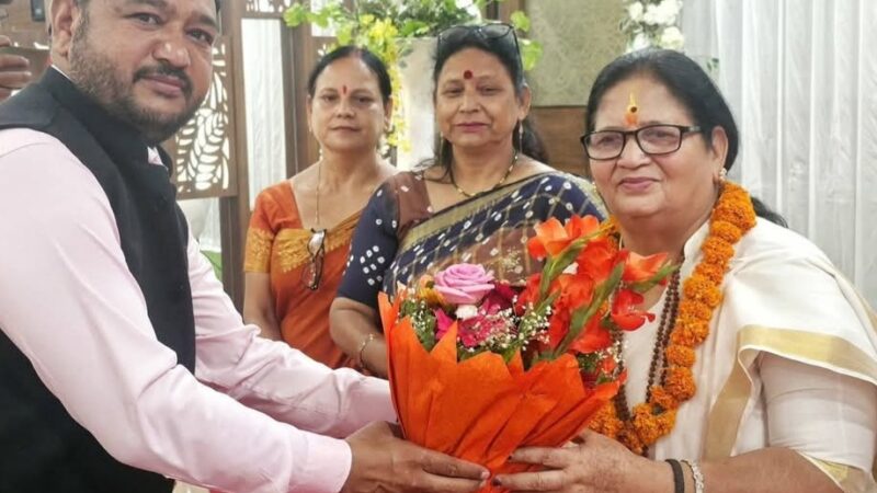 राज्य महिला उद्यमिता परिषद की उपाध्यक्ष विनोद उनियाल का कोटद्वार पहुँचने पर हुआ भव्य स्वागत