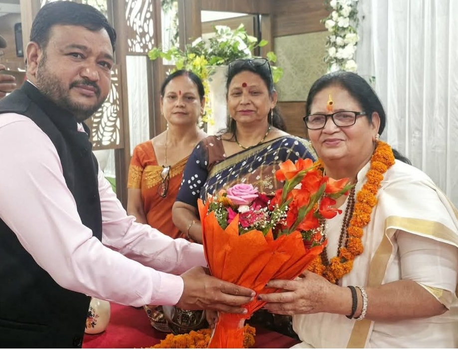 राज्य महिला उद्यमिता परिषद की उपाध्यक्ष विनोद उनियाल का कोटद्वार पहुँचने पर हुआ भव्य स्वागत