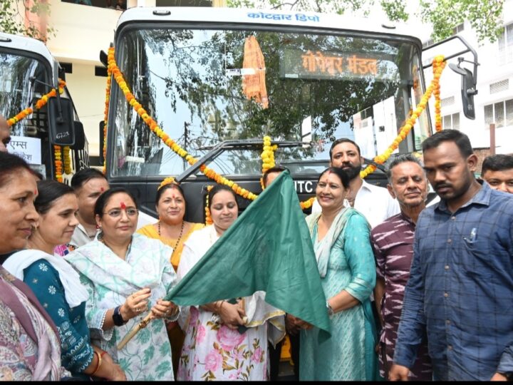 कोटद्वार वासियों को मिली राहत कोटद्वार-ऋषिकेश एम्स के लिए रोडवेज बस सेवा का हुआ शुभारंभ, अब मरीजों व तीमारदारों को नही खाने पड़ेंगे धक्के
