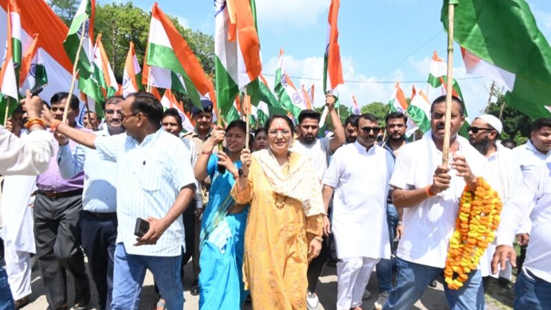 कालागढ़ मंडल के एक दिवसीय भ्रमण पर पहुंचीं विधानसभा अध्यक्ष ऋतु खण्डूडी भूषण, तिरंगा यात्रा में किया प्रतिभाग