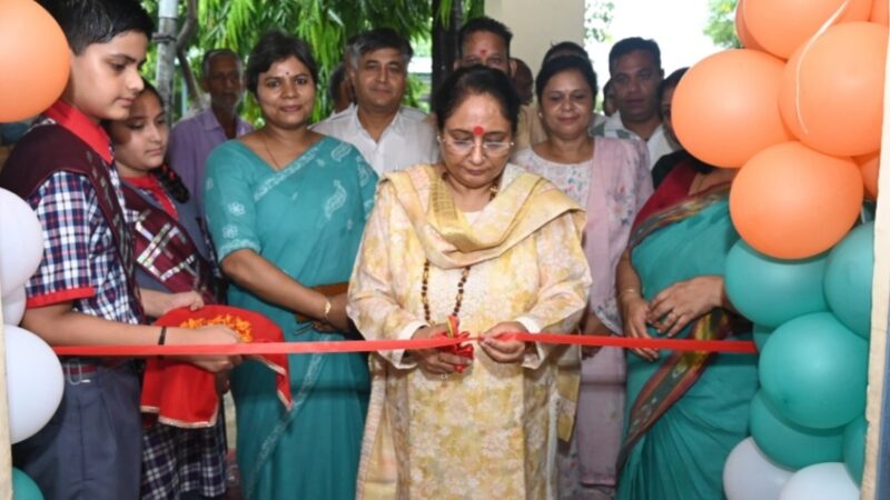 ऋतु खण्डूडी भूषण ने किया केंद्रीय विद्यालय किशनपुर में मेडिकल रूम का विधिवत उद्घाटन