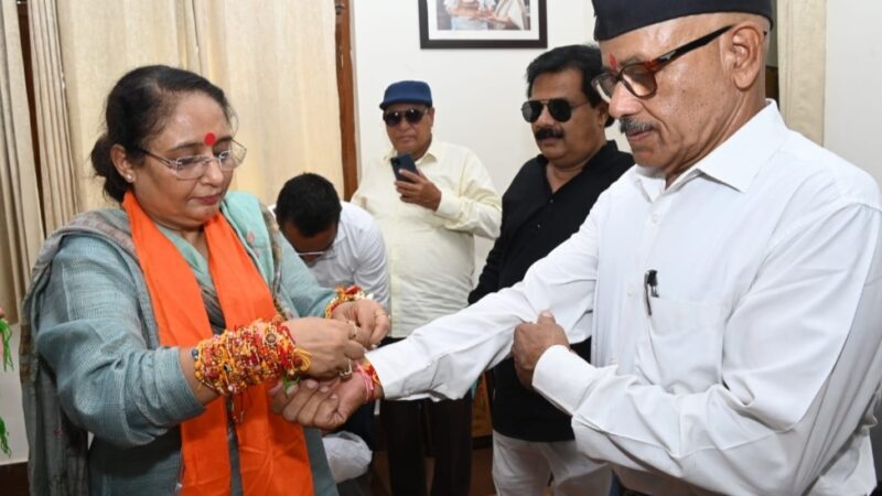 कोटद्वार क्षेत्रवासियों के साथ विधानसभा अध्यक्ष ऋतु खण्डूडी भूषण ने मनाया रक्षा बंधन