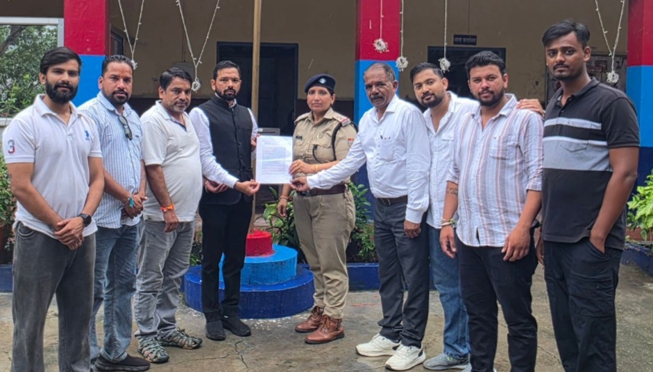 जातीय अपमान के मामले में कांग्रेस ने लक्ष्मणझूला थाने में दी FIR की तहरीर