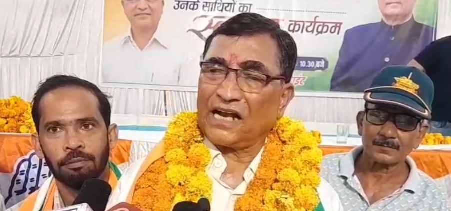नगर कांग्रेस ने किया पूर्व ब्लॉक प्रमुख भुवनेश खर्कवाल का जोरदार स्वागत