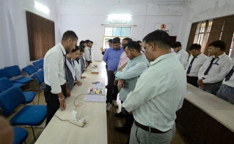 सेवा संकल्प अभियान के तहत विज्ञान एवं तकनीकी प्रदर्शनी, पोस्टर एवं निबंध प्रतियोगिता का हुआ आयोजन