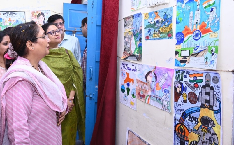 “मेरे सपनों का भारत” कार्यक्रम में विद्यार्थियों ने चित्रों एवं निबंधों के माध्यम से प्रस्तुत किए विकसित भारत के सपने